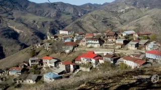 Выпуск 11  Наринэ Абгарян   С неба упали три яблока