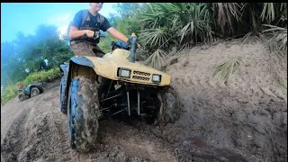 Yamaha Kodiak 400 VS Honda FourTrax 300 Deep Rut Test! #subscribe #yamaha #honda #4x4 #atv #mudding