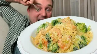 SUPER CREAMY PASTA with Shrimps and Broccoli