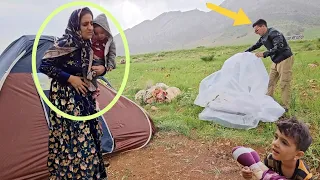 Pregnant mother's resistance 😰 Ali's attempt to help in the mountain.