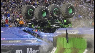 THIS MAN DOES IT ALL!! Monster Jam MetLife Stadium 2019 Commentary!