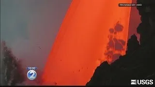 Sudden cliff collapse highlights danger of Kilauea’s volatile lava flow