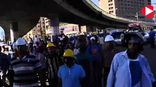 مسيرة الإخوان بالشوم والخوذ قبل الاشتباكات