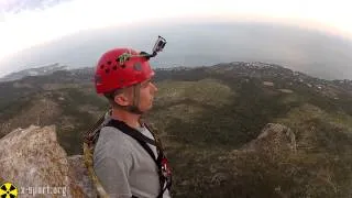 Прыжок с веревкой (роупджампинг) со скалы в Крыму, Шаан-Кая (команда X-Sport.org)