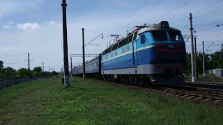 ЧС4-210  з пасажирським поїздом " Буковина " №113/114 Чернівці - Генічеськ