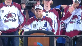 Nathan MacKinnon jokes about FINALLY winning after his 9th season 😂