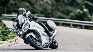 Yamaha FJR1300 2016 Review Road Test | Visordown Motorcycle Reviews
