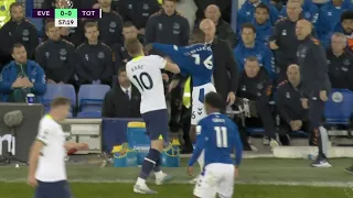 Abdoulaye Doucouré RED CARD vs Tottenham vs Everton For TOUCHING Harry Kane in the FACE