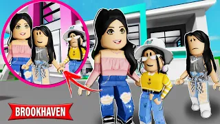 A FILHA QUE ERA A PREFERIDA VIROU A FILHA REJEITADA | Historinhas Brookhaven RP🏡 | Roblox