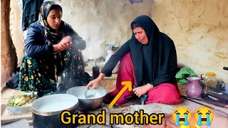 Grandmother's longing for her daughter-in-law Tayyaba and her grandchildren Azadeh Sami and Hamid