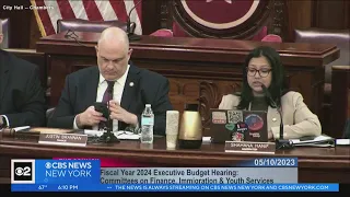 New York City Council criticizes response to asylum seekers crisis