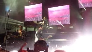 Fall Out Boy: Save Rock And Roll (LIVE)