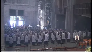 Kölner Dom: Priesterweihe - Te Deum und Auszug