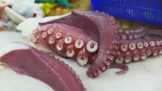 Уличная еда в Корее/ гигантский осьминог 🐙