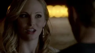 April Finds Dead Caroline In The Mystic Grill Bathroom - The Vampire Diaries 4x09 Scene