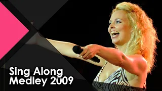 Sing Along Medley 2009- Wendy Kokkelkoren (Live Music Performance Video)