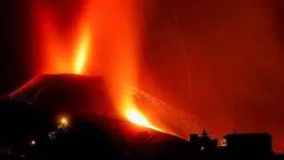 La Palma, Canary Islands: Eruption Update - Western Flank Collapse - Seismic Tremor Lowering