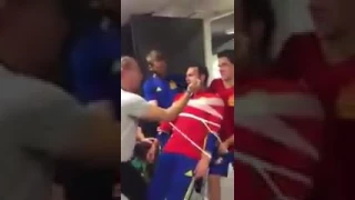 Spain do the Mannequin Challenge