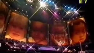 Playing "Storm" with Vanessa-Mae at Michael Jackson and Friends, Seoul 1999