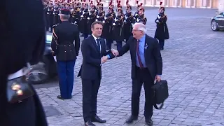 Borrell: EU leaders meet at Versailles to discuss Russia’s war in Ukraine and economic fallout!