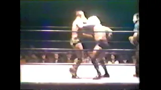 #MidAtlanticWrestling Ric Flair vs. Roddy Piper - Dorton Arena - 27th January 1981 clip.