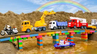 Fire Rescue the truck from the pit with excavator and crane truck | Police car toy | Mega Trucks
