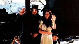 The White Stripes: 26 Boil Weavel - (Live) Fabulous Fox Theatre -- St. Louis