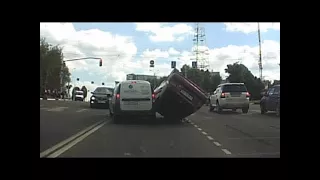 Dash Cam Russia 2017 - Car Crash Compilation (June) .