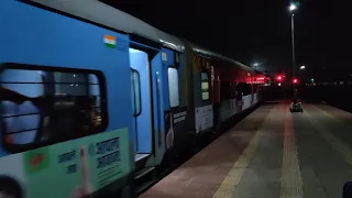 Sudden acceleration of Push-Pull WAP 7 with Intercity