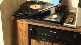 Rega P25 plays 'Popcorn' by Hot Butter on vinyl