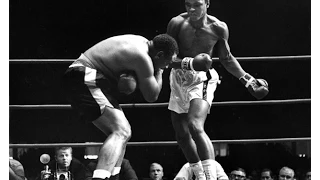 Muhammad Ali vs Archie Moore - Greatest Knockouts