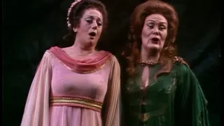 Tatiana Troyanos sings Adalgisa's C6 while dame Joan Sutherland stares her strangely