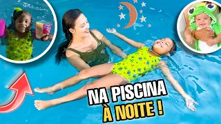 PRIMEIRA VEZ TOMANDO BANHO DE PISCINA A NOITE * 3º mesversário do Noah *