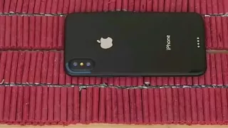 Iphone VS 1000 fire crackers