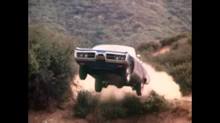 GENERAL LEE JUMPS / THE DUKES OF HAZZARD SPECIAL