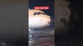 Dubai UAE today the plane takes off during the rain 🇦🇪 Дубай 2024 сегодня сейчас #dubai #uae #дубай