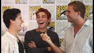 Comic Con 2017: Riverdale Cast Interview