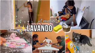 LAVANDO🧽MI BAÑO 🚽 FEO🥺+Lavando en el lavadero + cenando 🌮/Tobby 🐶no quiere comer