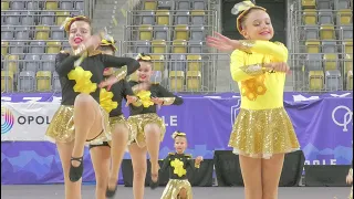 Majorettes 'FANABERIA' - Kłomnice / Mażoretki | stage baton cadet | Opole