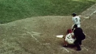 1964 WS Gm7: Mantle's 18th and final Series home run