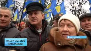 Rally Outside Parliament: Hundreds rally outside parliament calling for Ukrainian PM's resignation