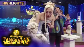 Vice mistakes a statue as Ogie | Tawag Ng Tanghalan