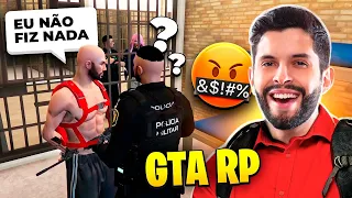 TROLLEI A POLÍCIA COM ARMAS FALSAS NO GTA RP!!