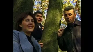 Pusbroliai Aliukai ir Sesutė-Daina mamai 2002