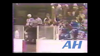 NHL Oct. 8, 1982 New Jersey Devils v New York Rangers (R) Dave Hutchison v Dave Maloney