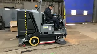 Have you ever seen a scrubber dry sweep like this? Karcher B 300 RI Industrial Sweeper-Scrubber