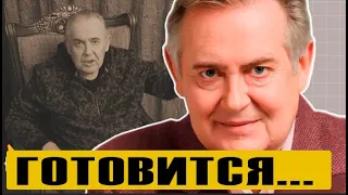 Стоянов показал свой эффектный гроб...