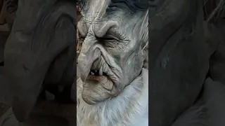 carving a Krampus mask  / Holzkunst Eder Sebastian