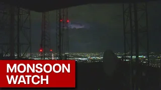 Monsoon storm moves into Phoenix area