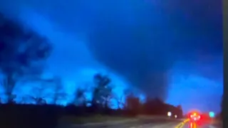 Nighttime TORNADO from extreme close-range near Crockett, Texas!